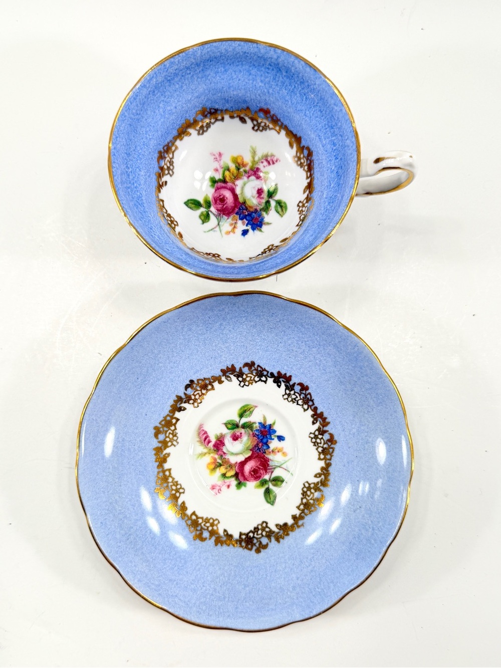 Vintage Grosvenor Bone China Teacup Cup & Saucer Set, Blue & Pink White Roses